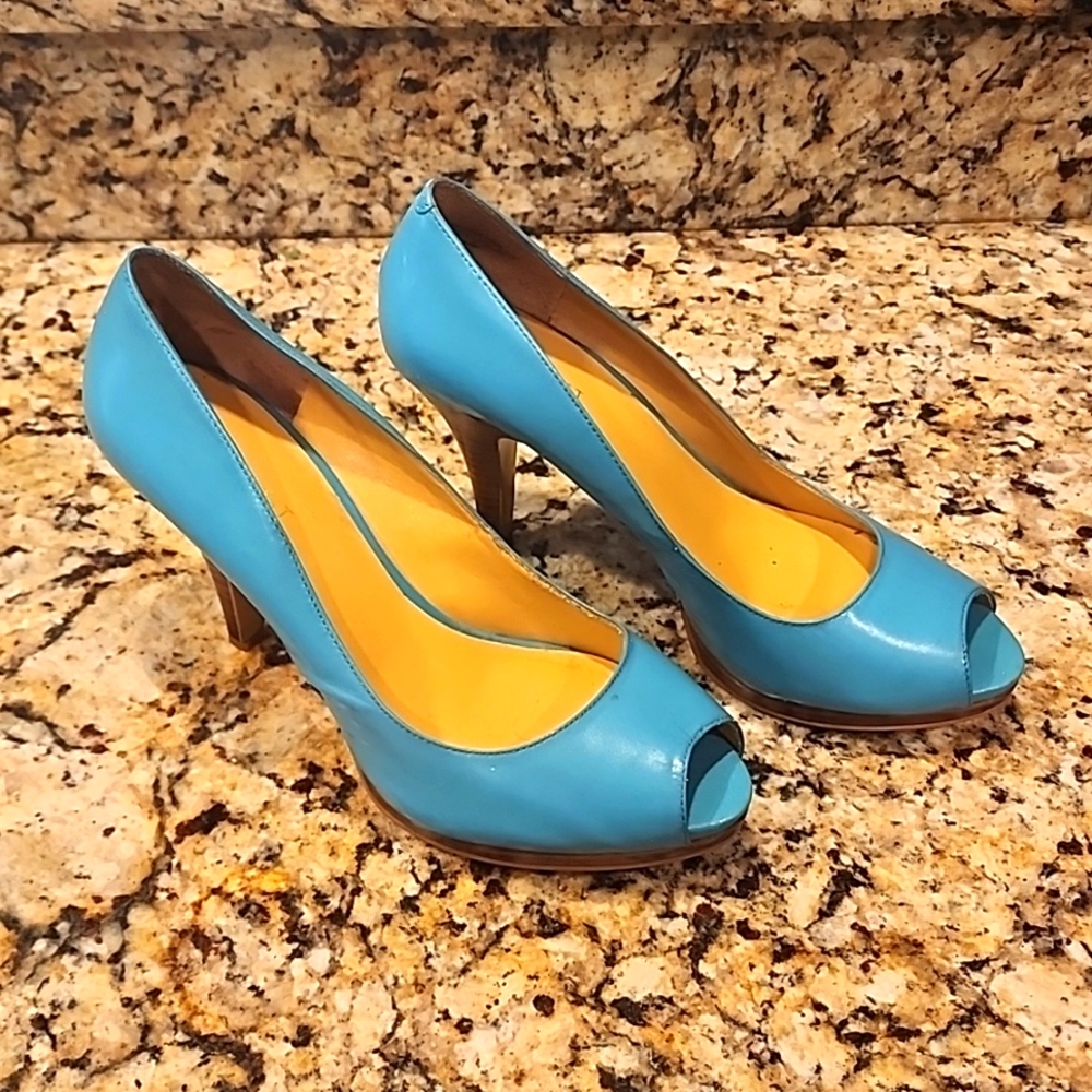 Nine West Peep Toe Turquise Heels
